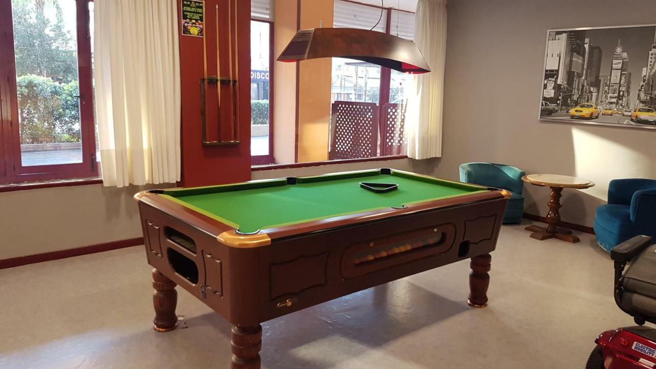 Seafront Luxury Studio In Las Palmeras Hotel 푸엔히롤라 외부 사진
