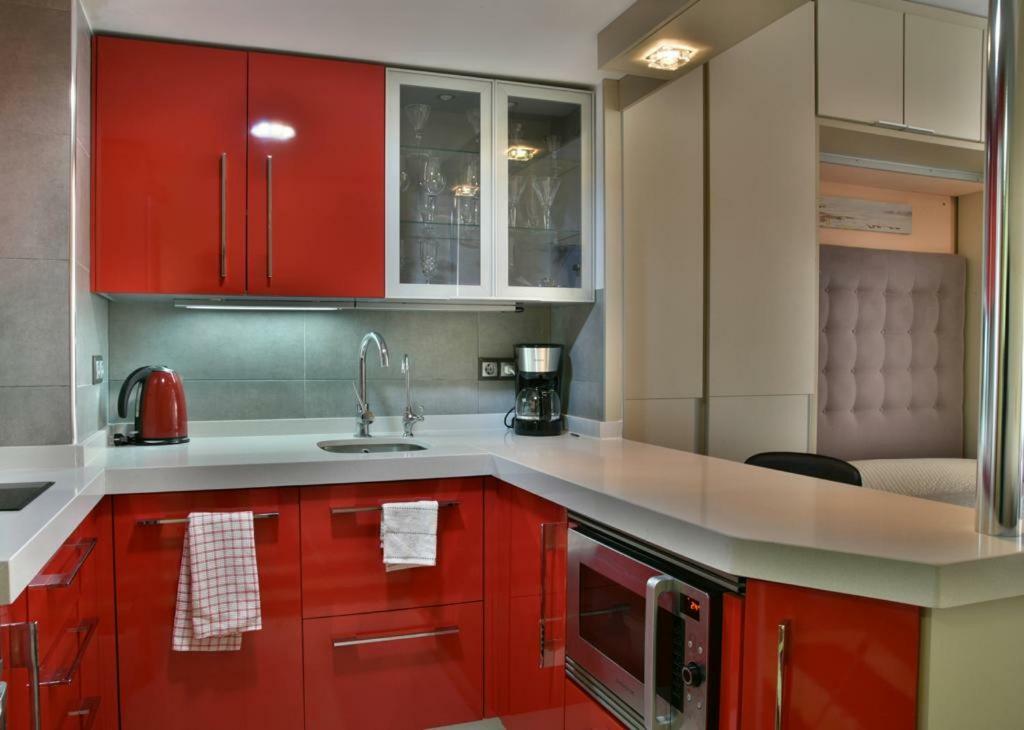 Seafront Luxury Studio In Las Palmeras Hotel 푸엔히롤라 외부 사진